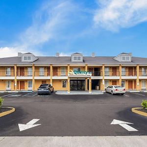 Quality Inn Decatur River City